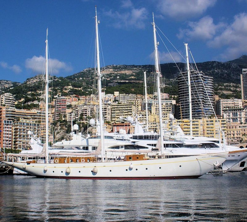 xarifa yacht owner